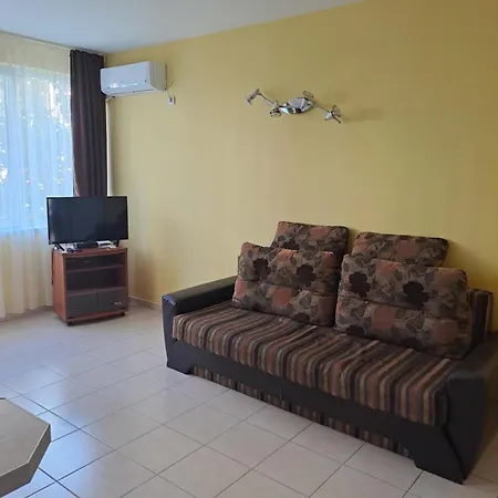 Апартамент Breeze Слънчев бряг